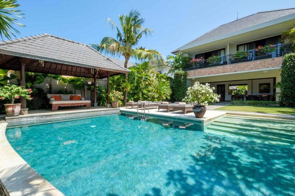 Kejora Beachfront Estate Sanur -Stunning Villa Eleven Kültér fotó