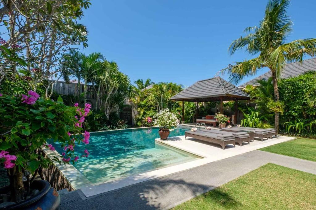 Kejora Beachfront Estate Sanur -Stunning Villa Eleven Kültér fotó